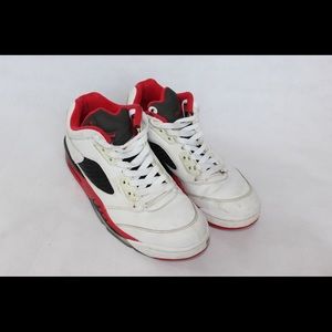 Jordan 5 Low Fire Red Size 8.5